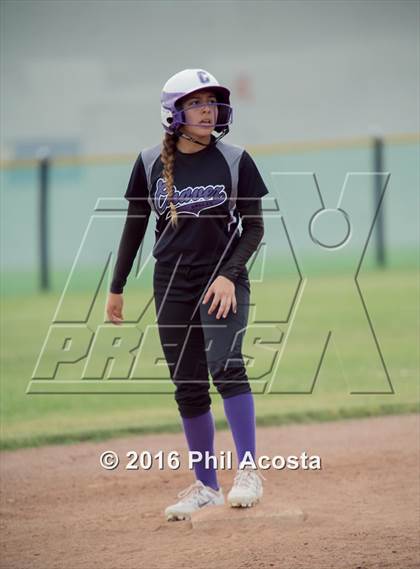 Thumbnail 3 in Palisades vs Chavez photogallery.