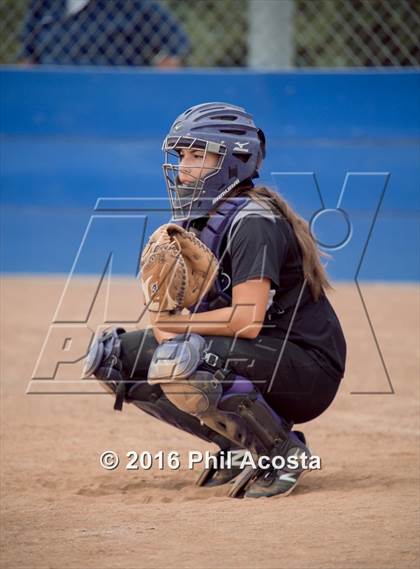 Thumbnail 3 in Palisades vs Chavez photogallery.