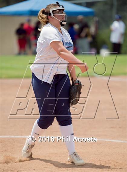 Thumbnail 3 in Palisades vs Chavez photogallery.