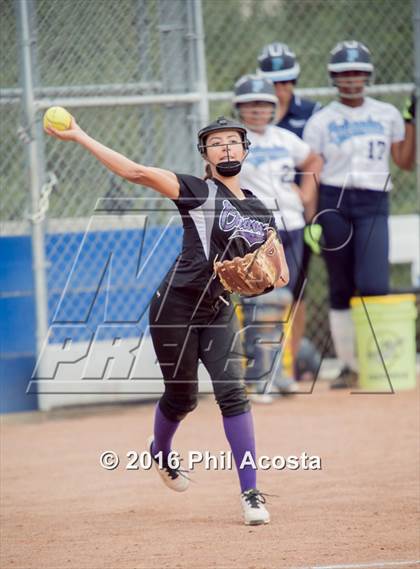 Thumbnail 3 in Palisades vs Chavez photogallery.