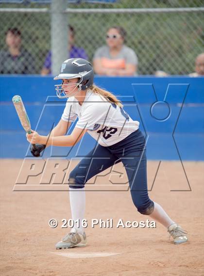 Thumbnail 2 in Palisades vs Chavez photogallery.