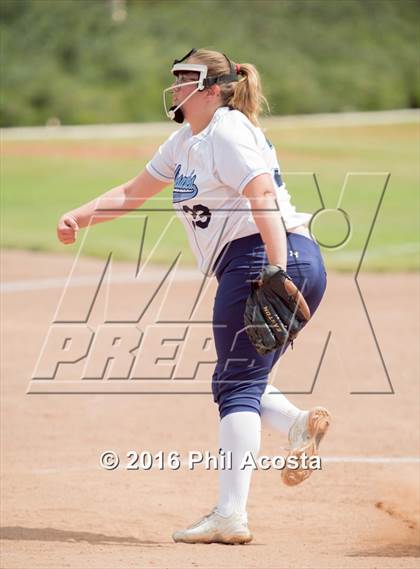 Thumbnail 3 in Palisades vs Chavez photogallery.