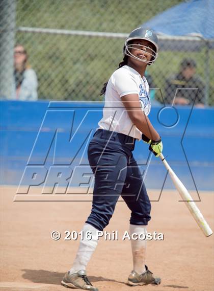 Thumbnail 1 in Palisades vs Chavez photogallery.