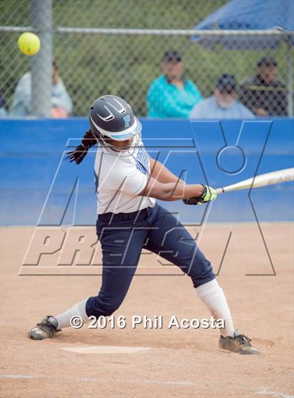 Thumbnail 2 in Palisades vs Chavez photogallery.