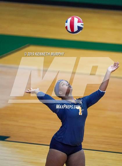 Thumbnail 3 in Arlington Heights vs Arlington photogallery.
