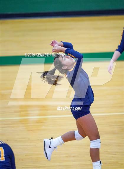 Thumbnail 3 in Arlington Heights vs Arlington photogallery.