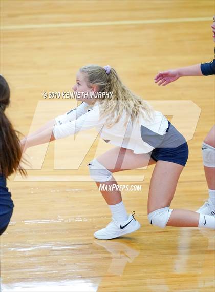 Thumbnail 3 in Arlington Heights vs Arlington photogallery.