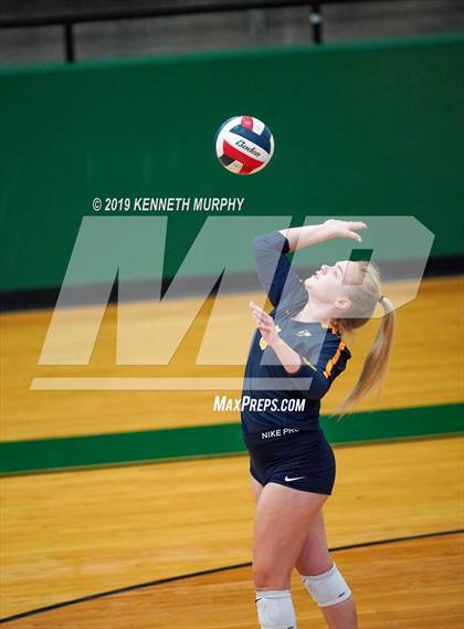 Thumbnail 2 in Arlington Heights vs Arlington photogallery.