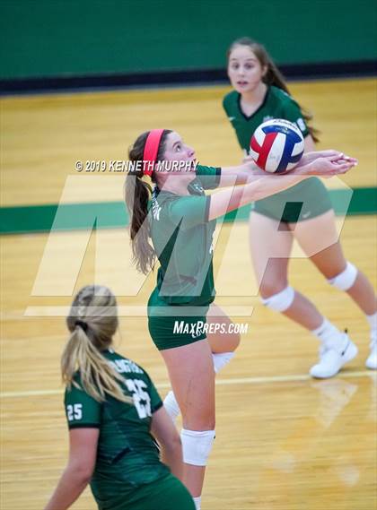 Thumbnail 3 in Arlington Heights vs Arlington photogallery.