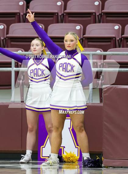 Thumbnail 2 in Lufkin vs. Melissa (UIL 5A D1 Bi-District Playoff) photogallery.