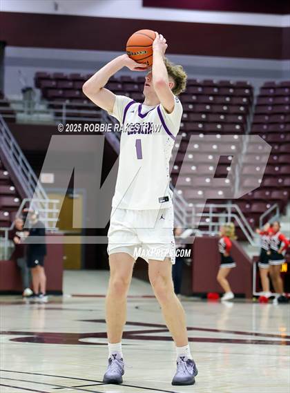 Thumbnail 2 in Lufkin vs. Melissa (UIL 5A D1 Bi-District Playoff) photogallery.