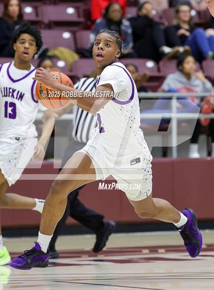 Thumbnail 3 in Lufkin vs. Melissa (UIL 5A D1 Bi-District Playoff) photogallery.