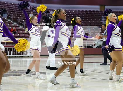 Thumbnail 3 in Lufkin vs. Melissa (UIL 5A D1 Bi-District Playoff) photogallery.