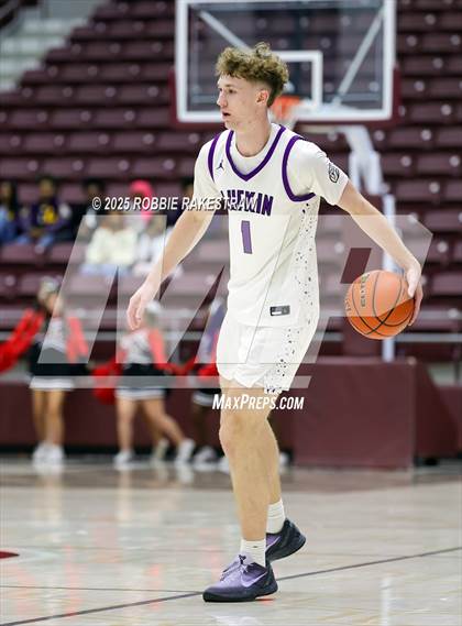 Thumbnail 2 in Lufkin vs. Melissa (UIL 5A D1 Bi-District Playoff) photogallery.