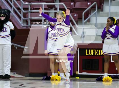 Thumbnail 3 in Lufkin vs. Melissa (UIL 5A D1 Bi-District Playoff) photogallery.
