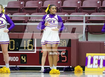 Thumbnail 1 in Lufkin vs. Melissa (UIL 5A D1 Bi-District Playoff) photogallery.