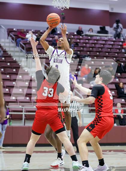 Thumbnail 1 in Lufkin vs. Melissa (UIL 5A D1 Bi-District Playoff) photogallery.
