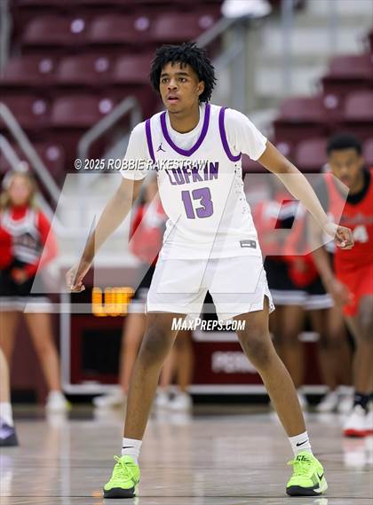 Thumbnail 2 in Lufkin vs. Melissa (UIL 5A D1 Bi-District Playoff) photogallery.