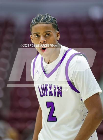 Thumbnail 2 in Lufkin vs. Melissa (UIL 5A D1 Bi-District Playoff) photogallery.