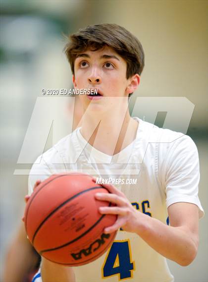 Thumbnail 2 in South Tahoe vs. Fernley (NIAA 3A Northern Quarterfinals) photogallery.