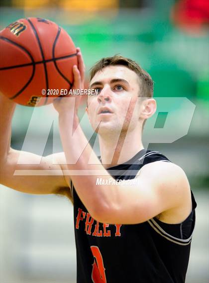 Thumbnail 1 in South Tahoe vs. Fernley (NIAA 3A Northern Quarterfinals) photogallery.