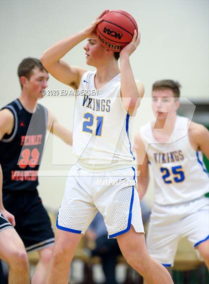 Thumbnail 1 in South Tahoe vs. Fernley (NIAA 3A Northern Quarterfinals) photogallery.