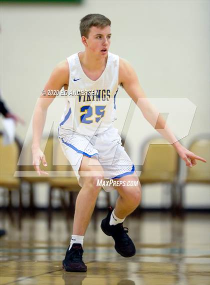Thumbnail 2 in South Tahoe vs. Fernley (NIAA 3A Northern Quarterfinals) photogallery.