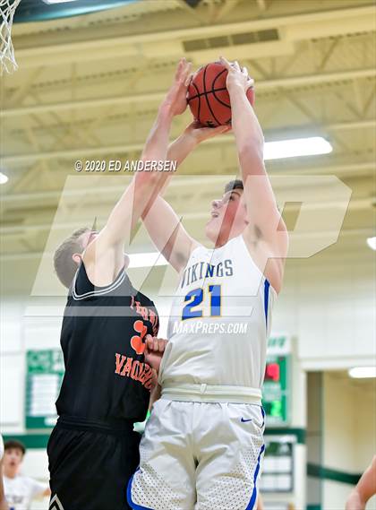 Thumbnail 2 in South Tahoe vs. Fernley (NIAA 3A Northern Quarterfinals) photogallery.