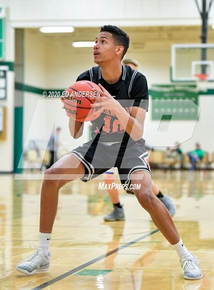 Thumbnail 3 in South Tahoe vs. Fernley (NIAA 3A Northern Quarterfinals) photogallery.