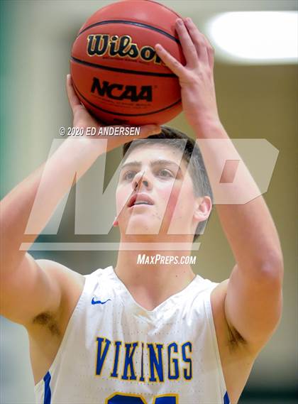 Thumbnail 3 in South Tahoe vs. Fernley (NIAA 3A Northern Quarterfinals) photogallery.