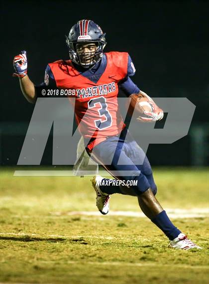 Thumbnail 1 in Bakersfield Christian vs. San Joaquin Memorial (CIF CS D3 Final) photogallery.