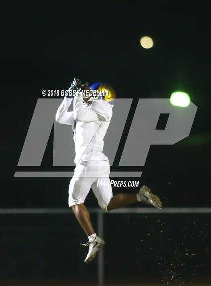 Thumbnail 1 in Bakersfield Christian vs. San Joaquin Memorial (CIF CS D3 Final) photogallery.