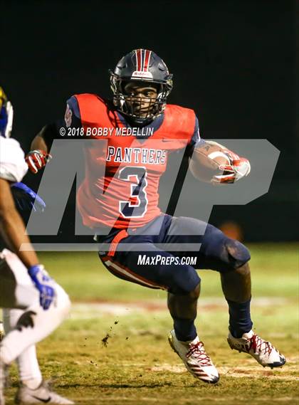 Thumbnail 2 in Bakersfield Christian vs. San Joaquin Memorial (CIF CS D3 Final) photogallery.
