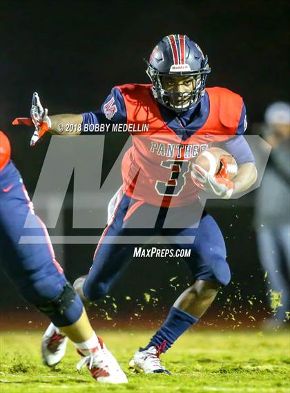 Thumbnail 3 in Bakersfield Christian vs. San Joaquin Memorial (CIF CS D3 Final) photogallery.