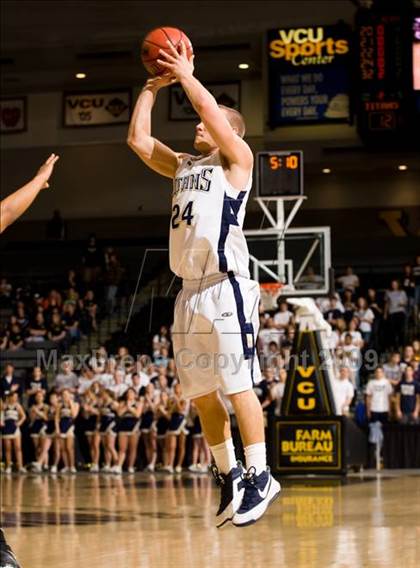 Thumbnail 1 in Hidden Valley vs. Salem (VHSL AA D4 Semifinal) photogallery.