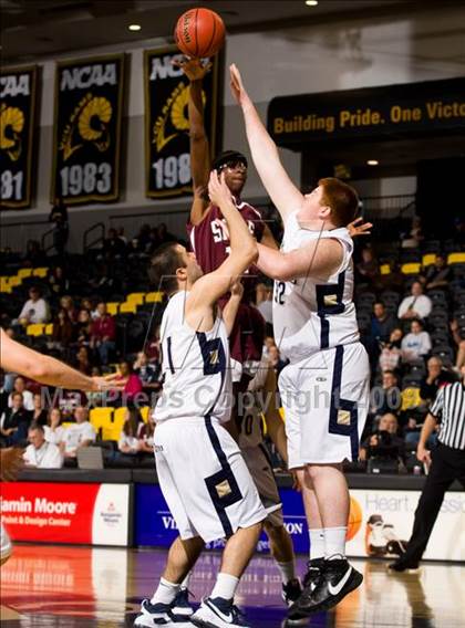 Thumbnail 3 in Hidden Valley vs. Salem (VHSL AA D4 Semifinal) photogallery.