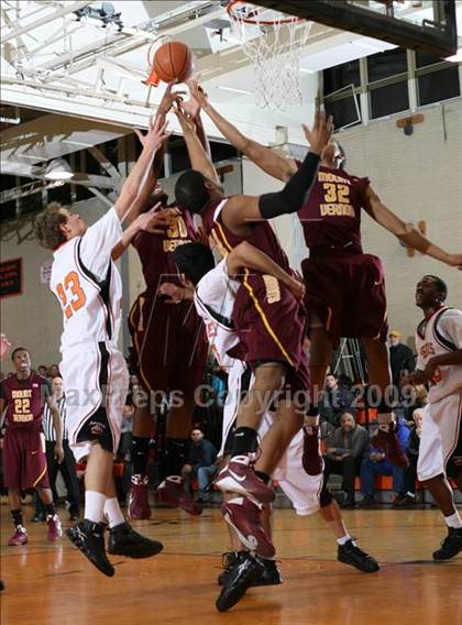 Thumbnail 1 in Mt. Vernon @ Mamaroneck photogallery.