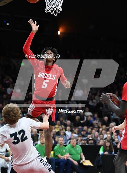 Thumbnail 3 in ThunderRidge vs. Denver East (CHSAA 5A Final Four) photogallery.
