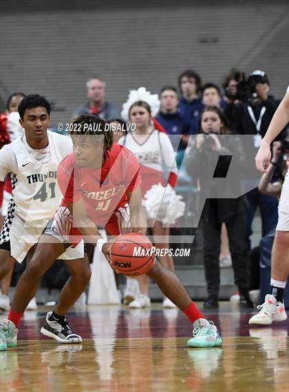Thumbnail 2 in ThunderRidge vs. Denver East (CHSAA 5A Final Four) photogallery.