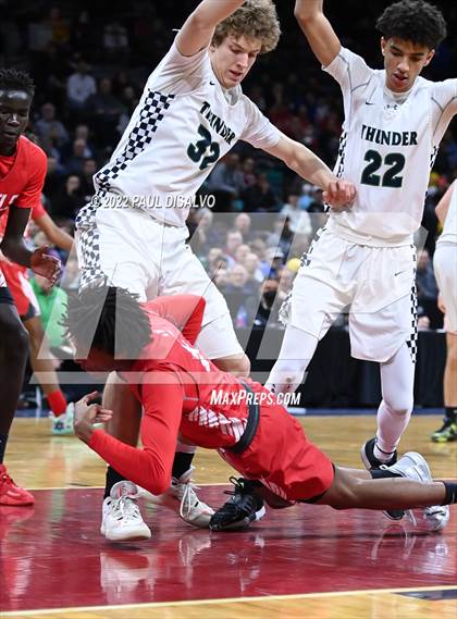 Thumbnail 1 in ThunderRidge vs. Denver East (CHSAA 5A Final Four) photogallery.