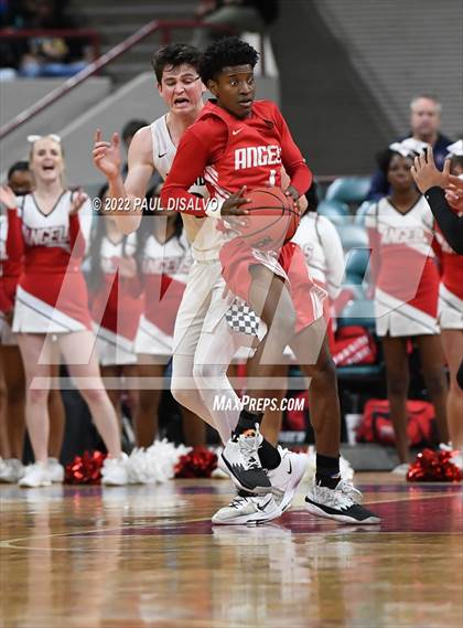 Thumbnail 1 in ThunderRidge vs. Denver East (CHSAA 5A Final Four) photogallery.
