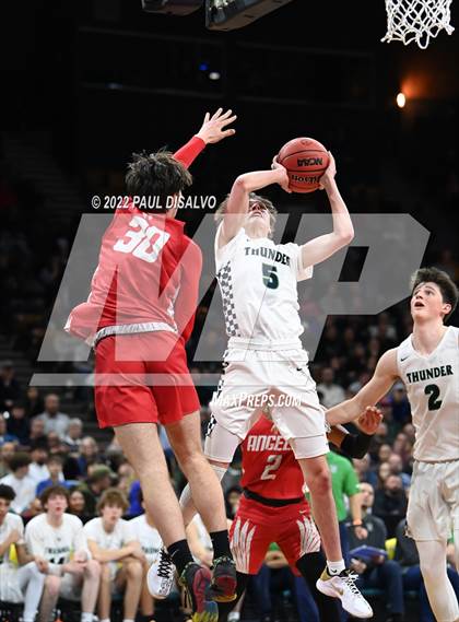 Thumbnail 1 in ThunderRidge vs. Denver East (CHSAA 5A Final Four) photogallery.