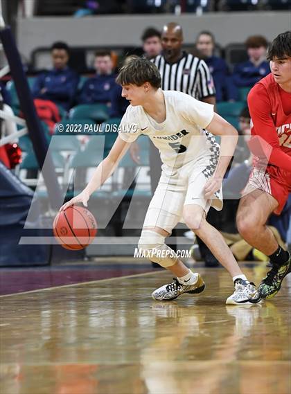 Thumbnail 1 in ThunderRidge vs. Denver East (CHSAA 5A Final Four) photogallery.