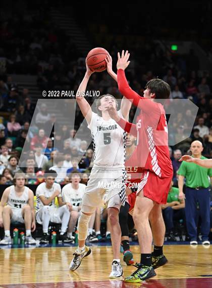 Thumbnail 2 in ThunderRidge vs. Denver East (CHSAA 5A Final Four) photogallery.