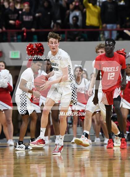 Thumbnail 2 in ThunderRidge vs. Denver East (CHSAA 5A Final Four) photogallery.