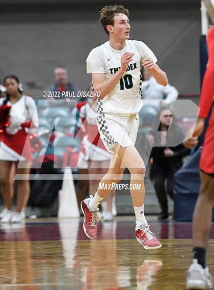 Thumbnail 1 in ThunderRidge vs. Denver East (CHSAA 5A Final Four) photogallery.