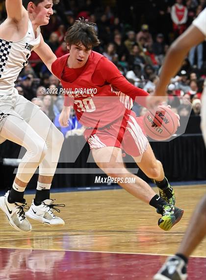 Thumbnail 2 in ThunderRidge vs. Denver East (CHSAA 5A Final Four) photogallery.