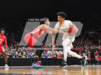 Thumbnail 3 in ThunderRidge vs. Denver East (CHSAA 5A Final Four) photogallery.