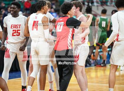 Thumbnail 3 in Denver East vs Smoky Hill ( CHSAA 6A Great 8) photogallery.