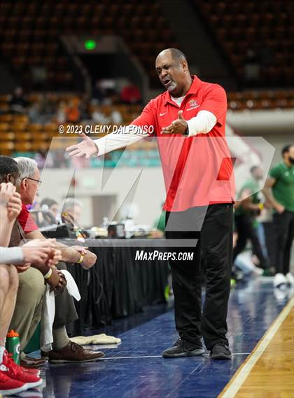 Thumbnail 1 in Denver East vs Smoky Hill ( CHSAA 6A Great 8) photogallery.